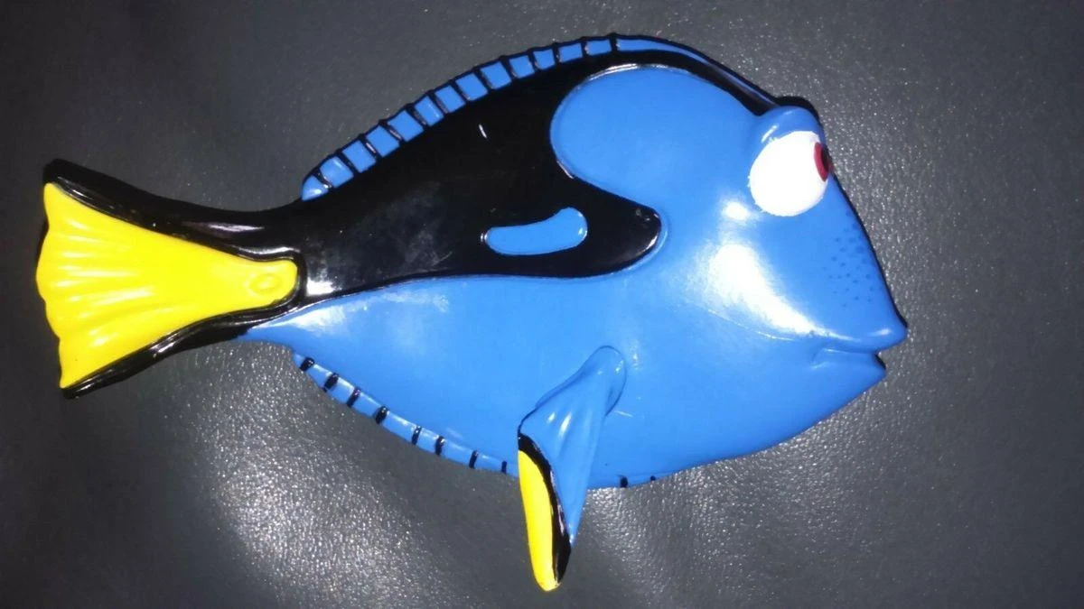 Magnet rigide disney disneyland paris dory en relief